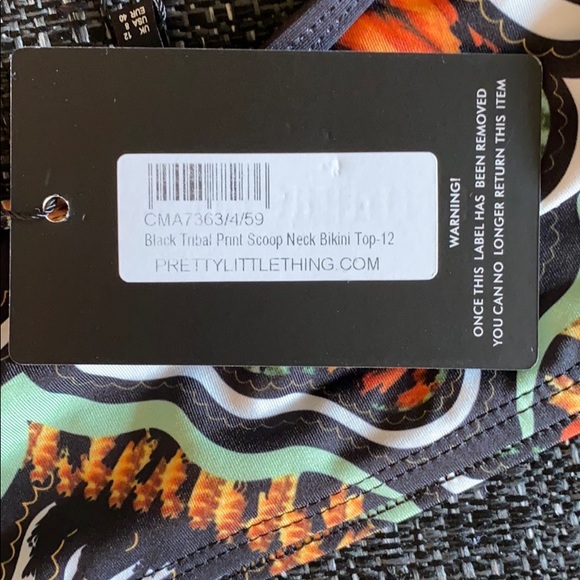 PrettyLittleThings- Tribal Print Bikini TOP ONLY - Picture 3 of 6